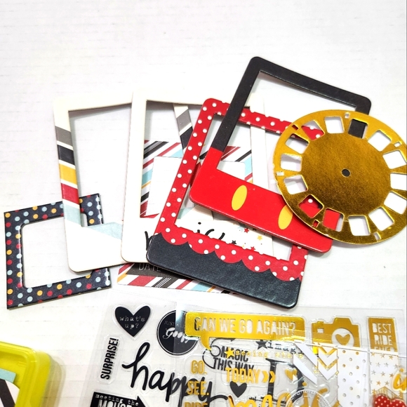 Echo Park Magical Adventure Scapbook - Picture 2 of 3